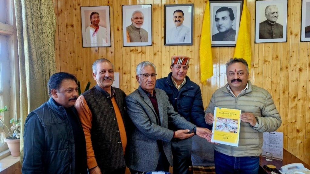 A delegation of HGVS met the Education Minister regarding the problem of drug addiction HIMACHAL HEADLINES