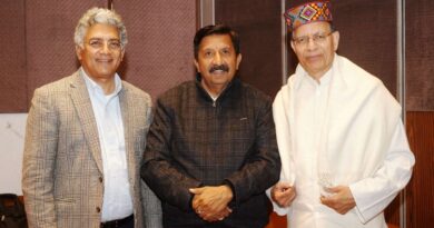 Deputy CM Agnihotri meets CEO of Zscaler Jay Chaudhry HIMACHAL HEADLINES