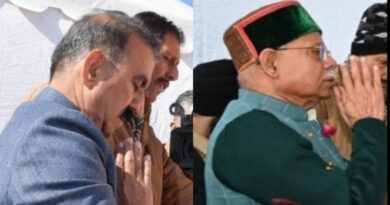 CM & Governor  pays floral tribute to former PM Atal Bihari Vajpayee HIMACHAL HEADLINES