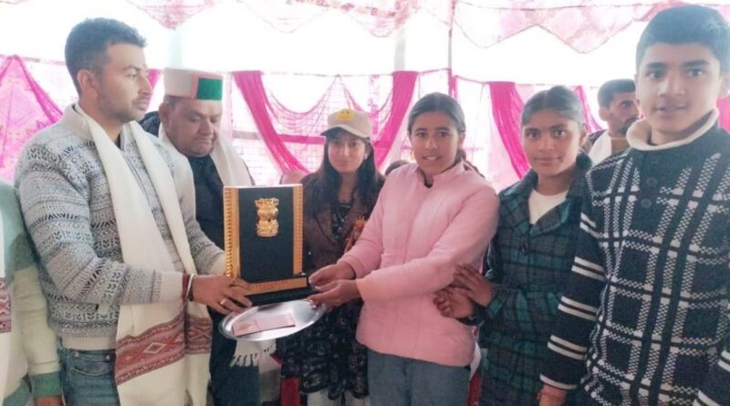 Cheekhar School wins general knowledge competition HIMACHAL HEADLINES