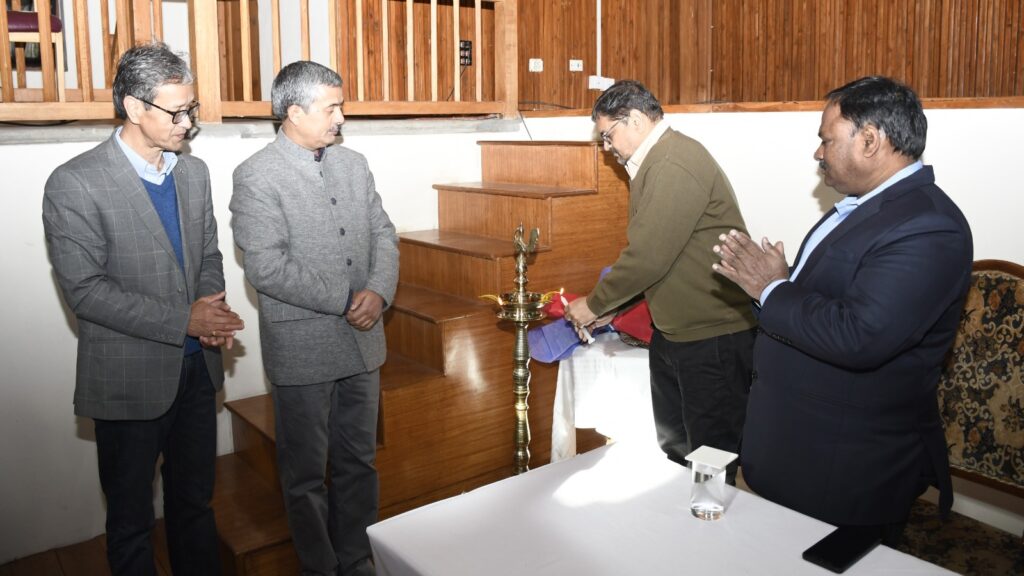 Five-Day Training Program on Library Automation Begins at the Indian Institute of Advanced Study, Shimla Five-Day Training Program on Library Automation Begins at the Indian Institute of Advanced Study, Shimla HIMACHAL HEADLINES