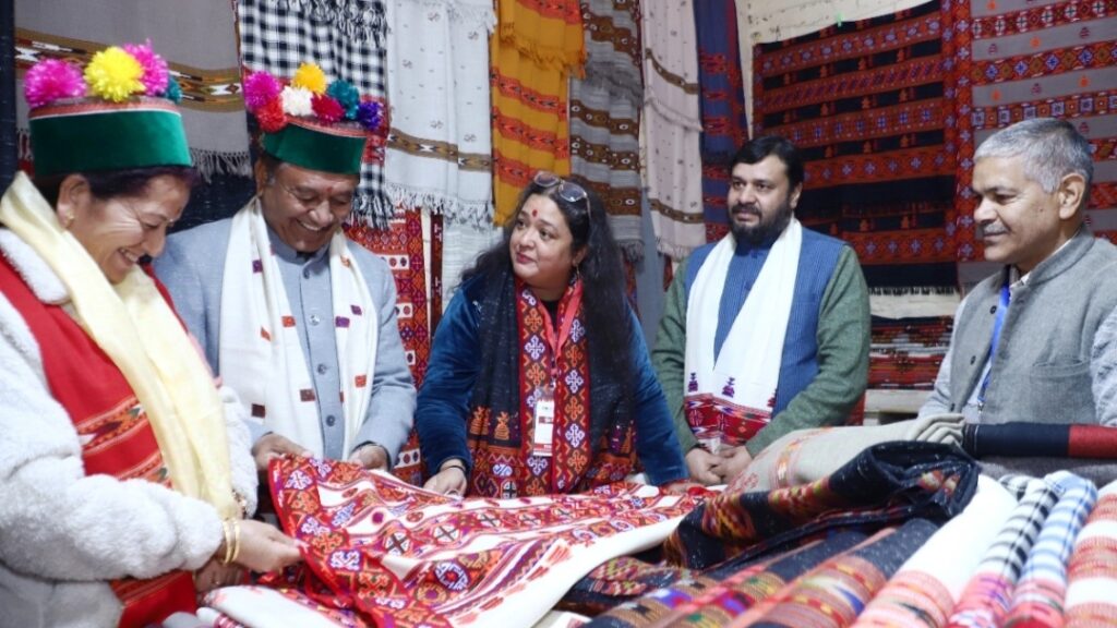 Jagat Singh Negi inaugurates Him Mahotsav at New Delhi Jagat Singh Negi inaugurates Him Mahotsav at New Delhi HIMACHAL HEADLINES