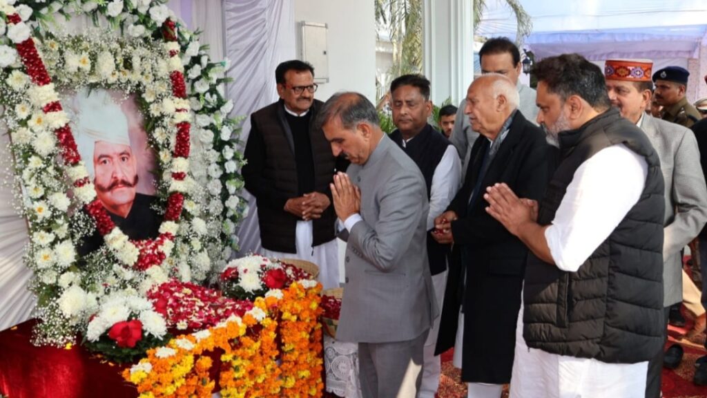 CM Sukhu pays tributes to former Minister Sujan Singh Pathania HIMACHAL HEADLINES