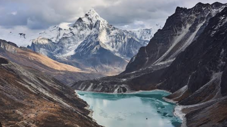 Growing glacier lakes in Himachal: A call for vigilance HIMACHAL HEADLINES