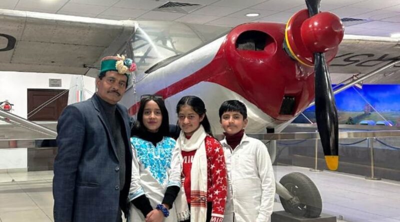 The Principal arranged a free tour of Chandigarh for three promising students of Chiyog HIMACHAL HEADLINES