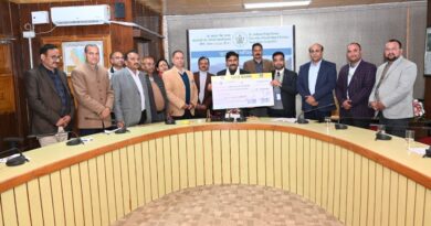 UCO Bank to fund Public Washrooms as part of CSR Initiative in Nauni varsity, Cheque of Rs 7.06 lakh presented HIMACHAL HEADLINES