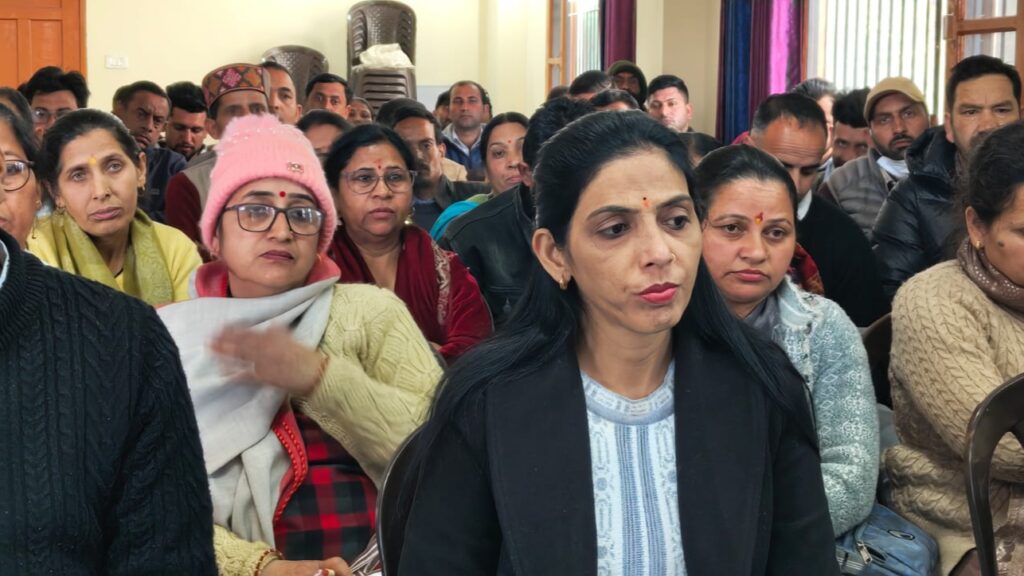 SBI Contract Workers Union Holds State Committee Meeting in Shimla: Demands Immediate Resolution of Grievances HIMACHAL HEADLINES