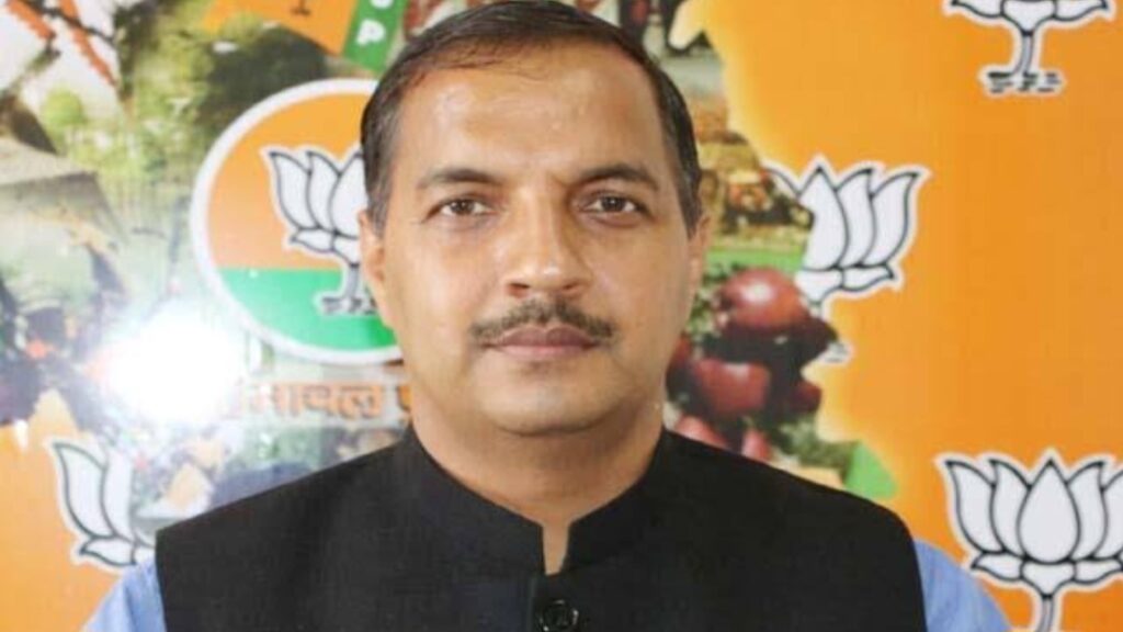Economic bankruptcy in the state, government is creating pressure through officers: Jamwal Economic bankruptcy in the state, government is creating pressure through officers: Jamwal HIMACHAL HEADLINES