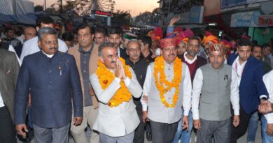 Sujanpur Holi Fair begins with gaiety, CM Sukhu leads procession HIMACHAL HEADLINES