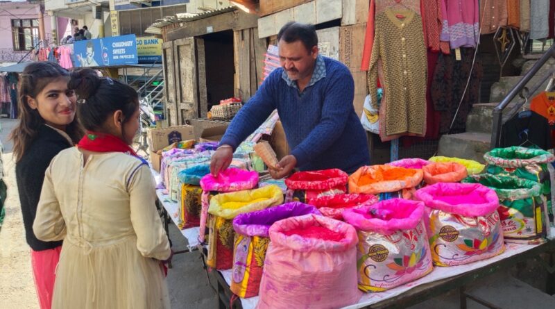 There was a lot of buying of colours in the shops of Junga area HIMACHAL HEADLINES