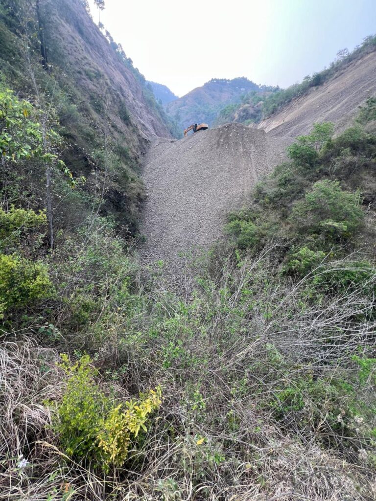 Illegal Debris Dumping from Highway Construction Ravages Himachal Village: Kisan Sabha Demands Action Illegal Debris Dumping from Highway Construction Ravages Himachal Village: Kisan Sabha Demands Action HIMACHAL HEADLINES