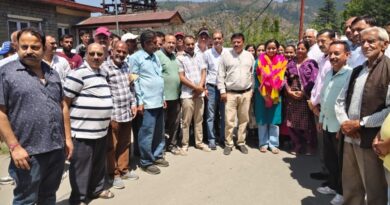 Aayushi was given a warm welcome in Junga after becoming an IRS HIMACHAL HEADLINES