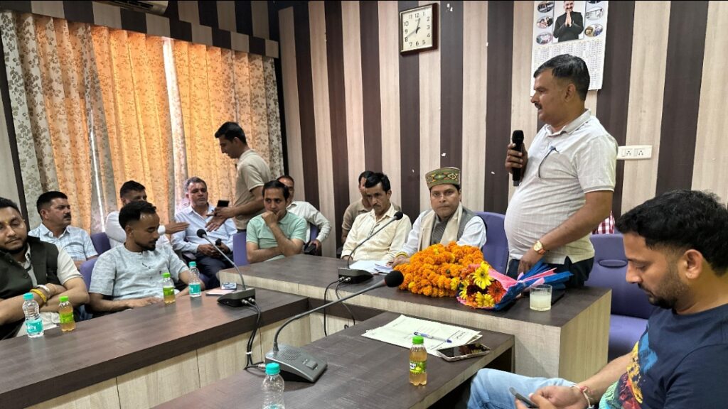 Government should give DA and pending arrears to the employees :- Rajiv Rana HIMACHAL HEADLINES