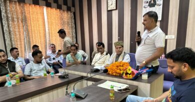 Government should give DA and pending arrears to the employees :- Rajiv Rana Government should give DA and pending arrears to the employees :- Rajiv Rana HIMACHAL HEADLINES