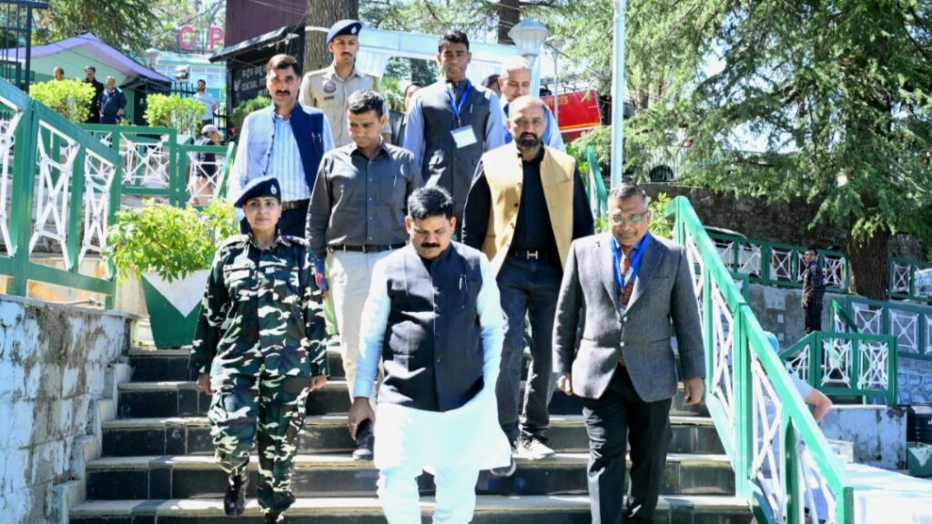 Aim of manufacturing mission is to promote Make in India : Satish Aim of manufacturing mission is to promote Make in India : Satish HIMACHAL HEADLINES
