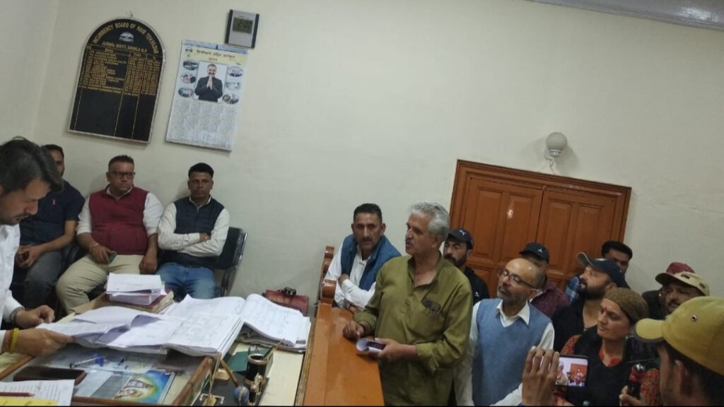 Farmers and Apple Growers Association Rally in Jubbal, Demand Justice and Land Rights HIMACHAL HEADLINES