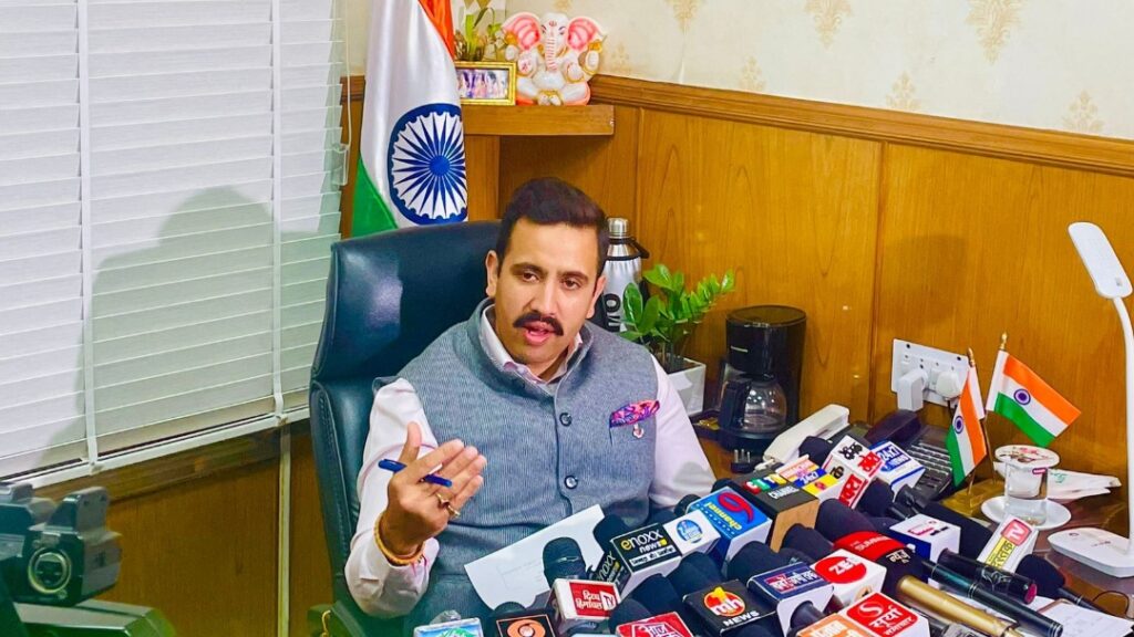 Himachal secures Rs. 3,345 crore sanction for 3,123 Km roads and 43 bridges under PMGSY-III: Vikramaditya Himachal secures Rs. 3,345 crore sanction for 3,123 Km roads and 43 bridges under PMGSY-III: Vikramaditya HIMACHAL HEADLINES