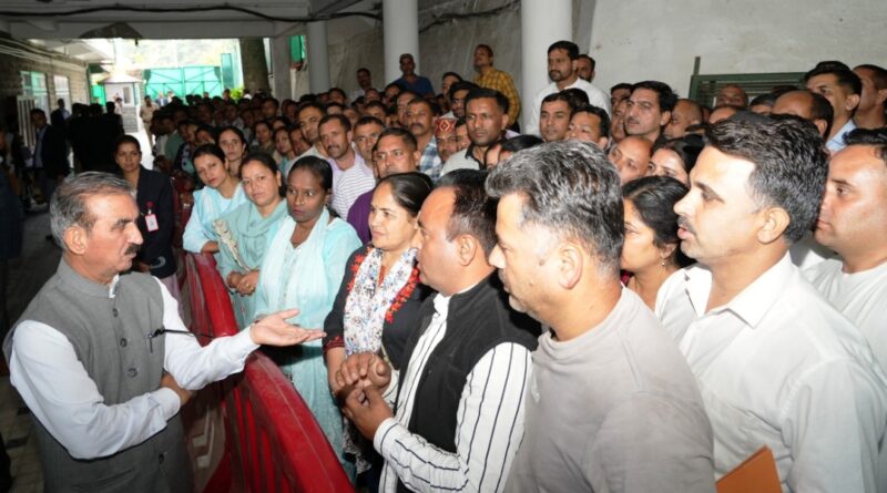 Delegation of Gram Rojgar Sevak Sangh meets CM Sukhu HIMACHAL HEADLINES