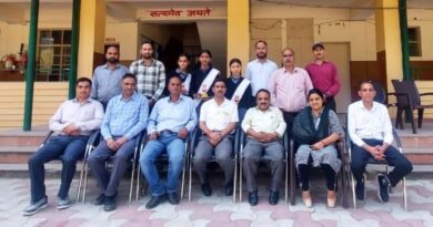 Brilliant students who scored best in 10th class examination were felicitated Brilliant students who scored best in 10th class examination were felicitated HIMACHAL HEADLINES