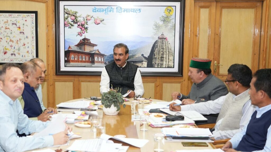 Forest Corporation presents Rs. 41.30 crore cheque of royalty revenue to CM Sukhu HIMACHAL HEADLINES