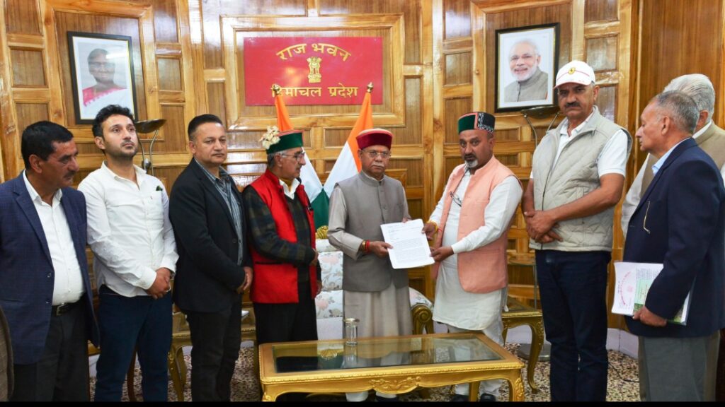 Sanyukt Kisan Manch calls on Governor Shukla to demand ban on Turkish apple imports HIMACHAL HEADLINES