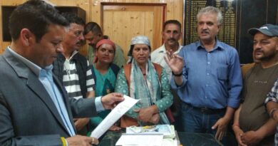 Left oriented farm organization protest against forced eviction of farmers Left oriented farm organization protest against forced eviction of farmers HIMACHAL HEADLINES