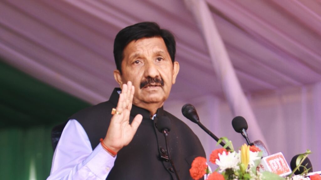 Himachal is facing a loss of Rs 10,000 Cr every year due to the 16th Finance Commission: Agnihotri Himachal is facing a loss of Rs 10,000 Cr every year due to the 16th Finance Commission: Agnihotri HIMACHAL HEADLINES