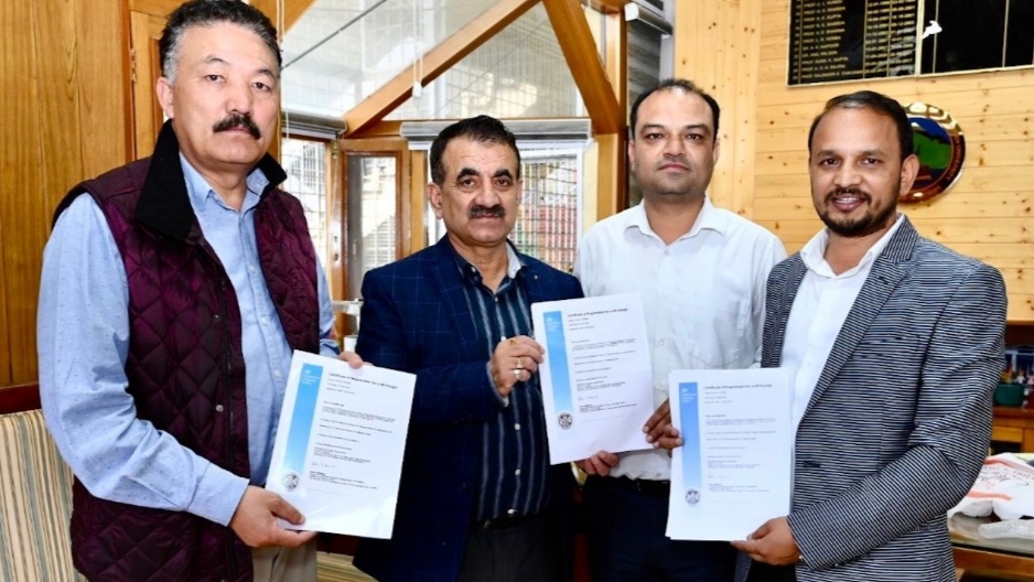 From Village Roots to Global Innovation: Himachal Professors Create Smart Insole That Charges Devices While You Walk From Village Roots to Global Innovation: Himachal Professors Create Smart Insole That Charges Devices While You Walk HIMACHAL HEADLINES