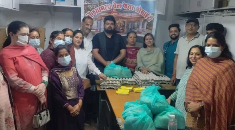 Maa Shyamala Welfare Society distributed free food to tuberculosis patients HIMACHAL HEADLINES