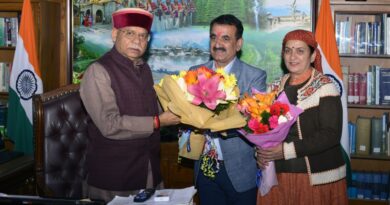 Newly Appointed Vice-Chancellor Mahavir Singh of HPU Shimla calls on Governor Shukla Newly Appointed Vice-Chancellor Mahavir Singh of HPU Shimla calls on Governor Shukla HIMACHAL HEADLINES
