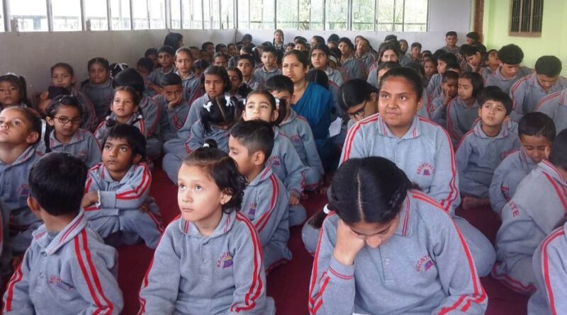 Saksham and Navya got first place in speech competition in child category HIMACHAL HEADLINES