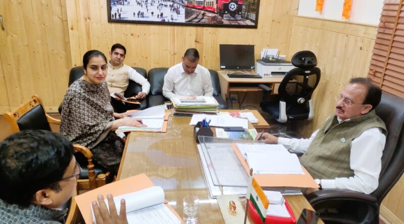 Need for promoting handicrafts, handloom products: Harshwardhan Need for promoting handicrafts, handloom products: Harshwardhan HIMACHAL HEADLINES