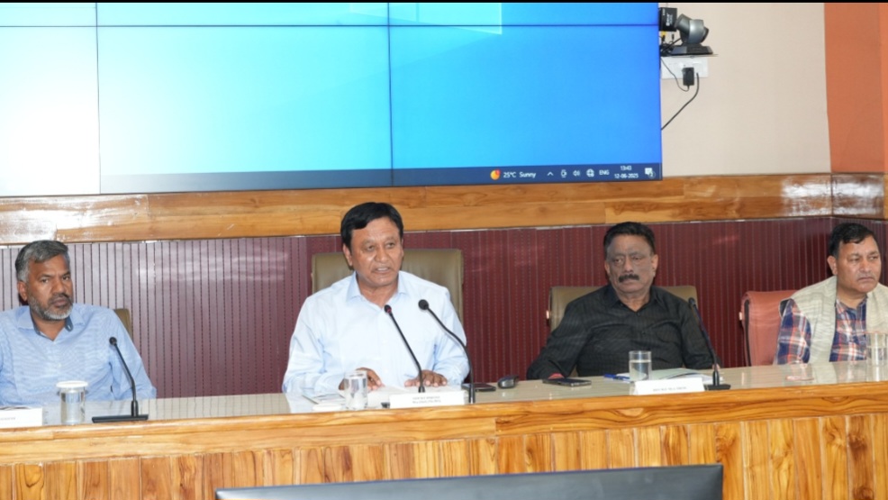 Scientific Estimation of Apple Boxes from Next Year: Jagat Singh Negi HIMACHAL HEADLINES