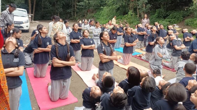 Yoga Day celebrated in Ghandal School with Vedic Mantras Yoga Day celebrated in Ghandal School with Vedic Mantras HIMACHAL HEADLINES