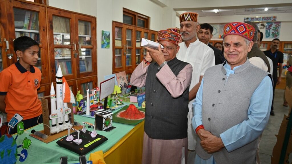 Governor Shukla honours meritorious students of Vidya Mandir HIMACHAL HEADLINES
