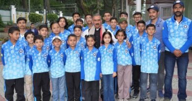 Sukhu flags off state contingent for National Ice Skating Championship HIMACHAL HEADLINES