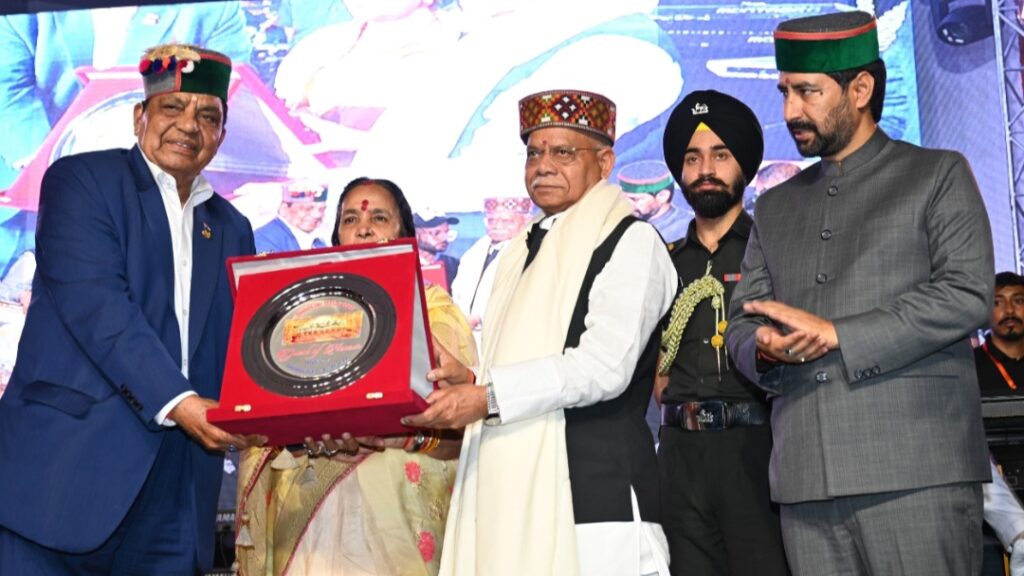 Governor Shukla presides over the closing ceremony of Shoolini Fair HIMACHAL HEADLINES