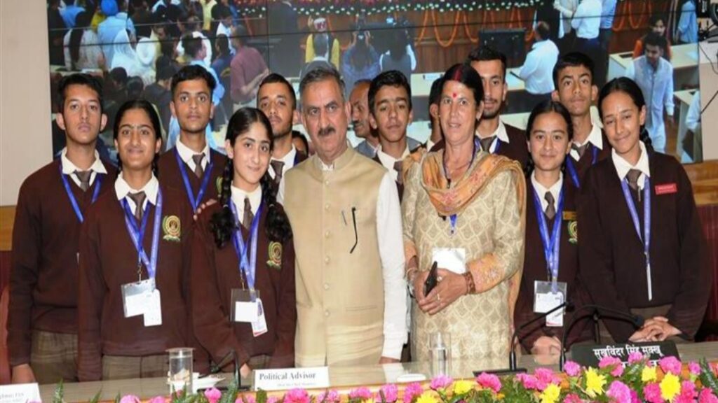 Students of Chiyog met CM Sukhu on De-Addiction Day HIMACHAL HEADLINES