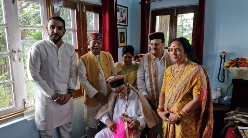 Himachal Governor greets Prof. Narayan Lal Nadda on 100th birthday HIMACHAL HEADLINES