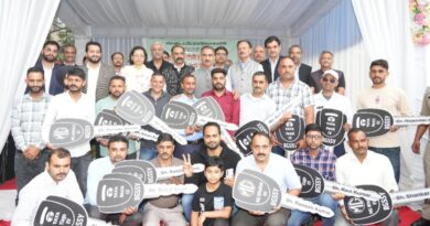 CM flags off 20 e-taxies under RGSSY CM flags off 20 e-taxies under RGSSY HIMACHAL HEADLINES
