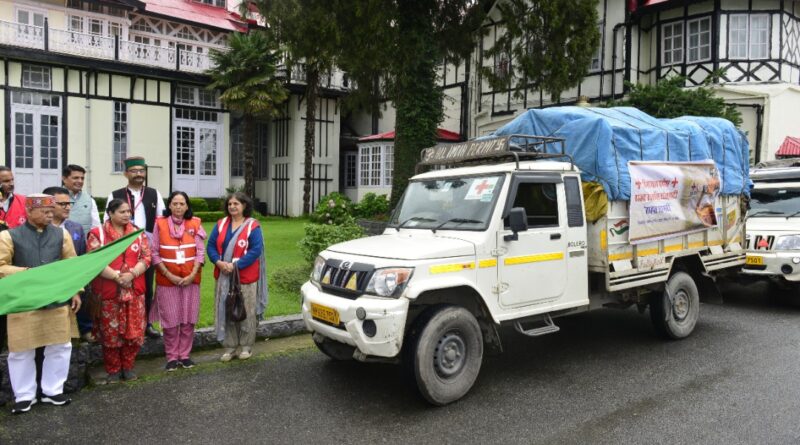 Governor Shukla flags off vehicles with relief material Governor Shukla flags off vehicles with relief material HIMACHAL HEADLINES