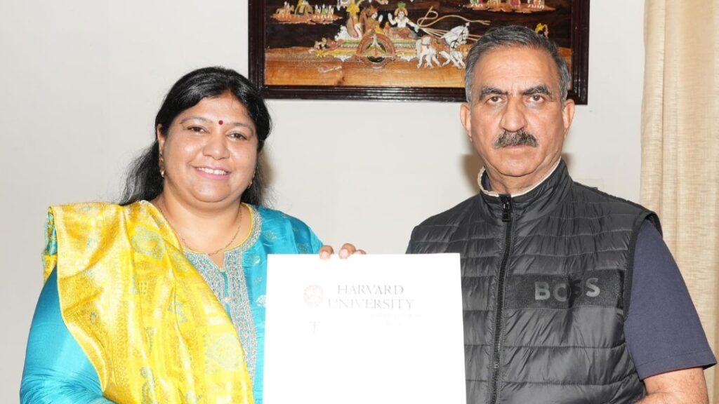 Dr. Aarushi Jain calls on CM Shimla HIMACHAL HEADLINES