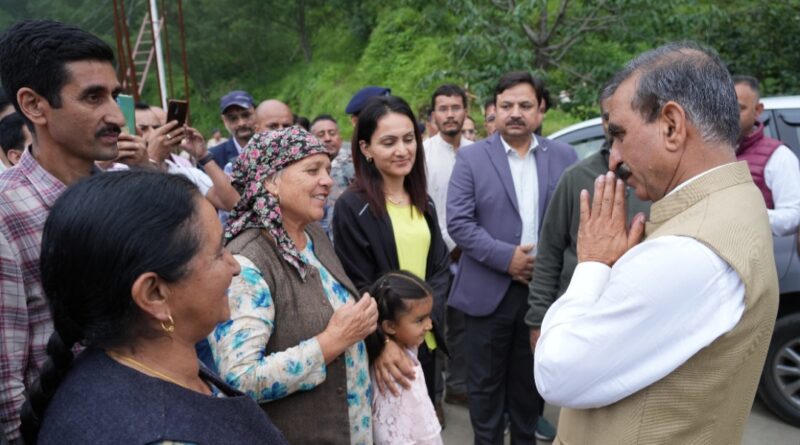 Sukhu inspects vulnerable points along Shoghi-Dhalli four-lane project HIMACHAL HEADLINES