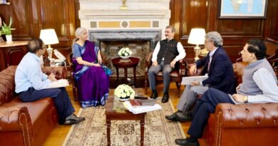 Sukhu meets Union Finance Minister, urges for an increase in borrowing limit of Himachal HIMACHAL HEADLINES