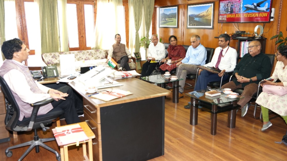 CS holds meeting with Central Team on Escalating Natural Calamities CS holds meeting with Central Team on Escalating Natural Calamities HIMACHAL HEADLINES