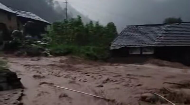 Flash Floods Wreak Havoc in Mandi District, Homes and Highways Ruined HIMACHAL HEADLINES