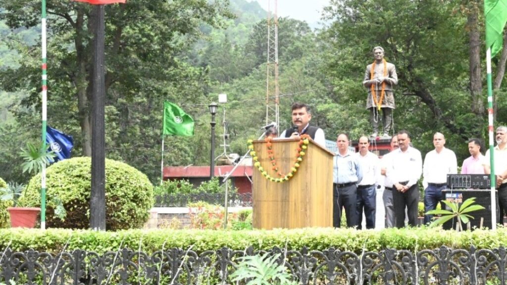 Tributes Paid to Dr. YS Parmar on His Birth Anniversary, Over 5,771 Trees Planted Tributes Paid to Dr. YS Parmar on His Birth Anniversary, Over 5,771 Trees Planted HIMACHAL HEADLINES