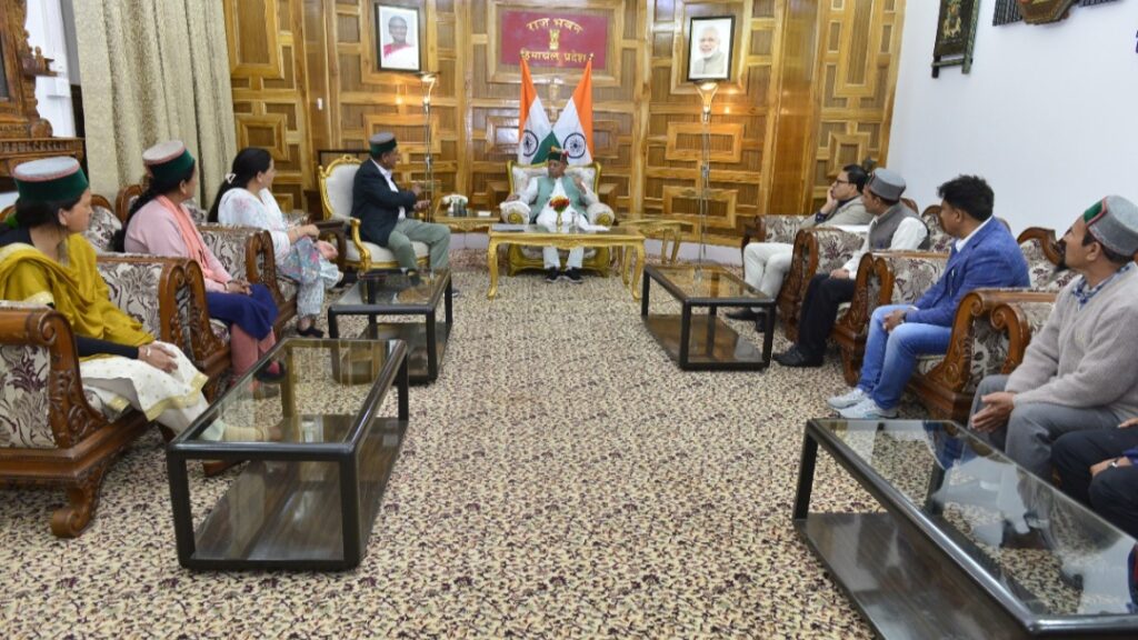 Revenue Minister Calls on Governor Shukla Revenue Minister Calls on Governor Shukla HIMACHAL HEADLINES