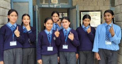 Nikhil of Janedghat School became head boy and Savita Mahima became head girl Nikhil of Janedghat School became head boy and Savita Mahima became head girl HIMACHAL HEADLINES