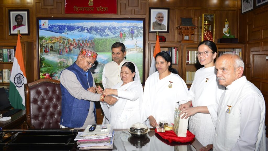 Brahma Kumari's Tie ‘Rakhi’ to Governor ahead of Raksha Bandhan Brahma Kumari's Tie ‘Rakhi’ to Governor ahead of Raksha Bandhan HIMACHAL HEADLINES
